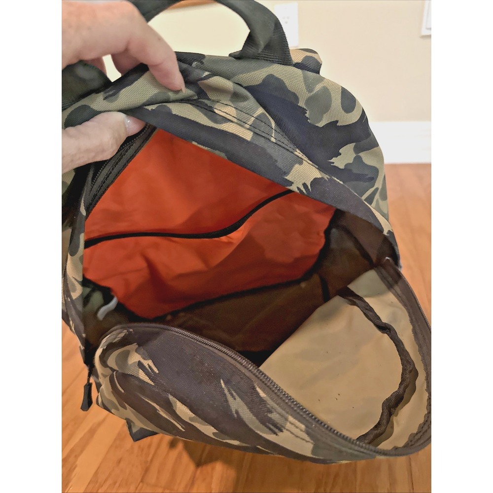 Carhartt Backpack Camouflage Green 21L Classic Laptop School Book Bag Travel - Picture 10 of 10